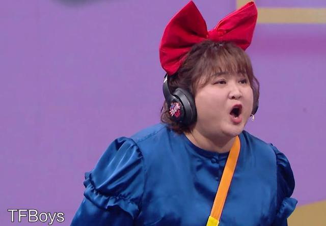 卡通图片奔跑吧周深_奔跑的卡通图片_卡通图片奔跑的小女孩