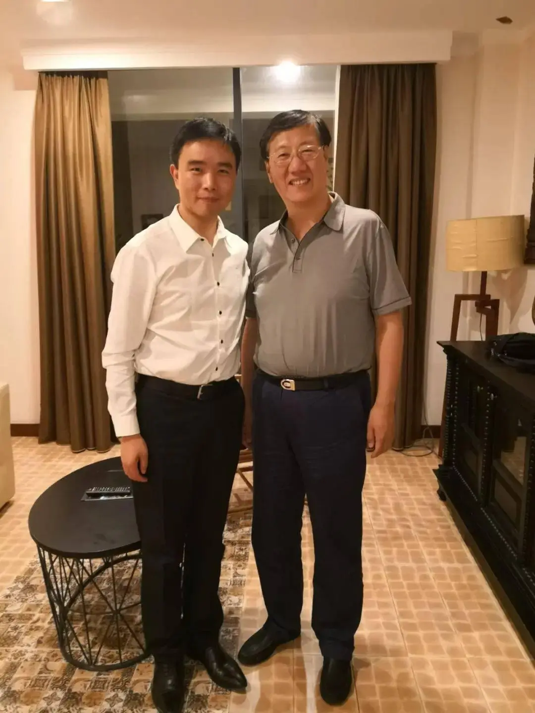 wow双手剑幻象幻化_双手剑幻化单手剑_双手剑幻化长柄