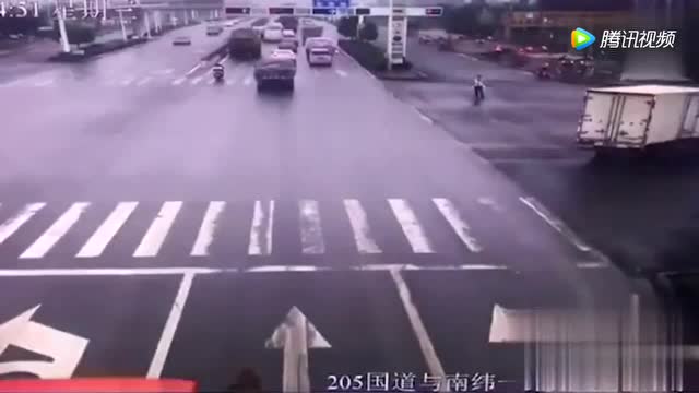 货车障碍技巧连续动作要领_货车障碍技巧连续动作视频_货车连续障碍技巧