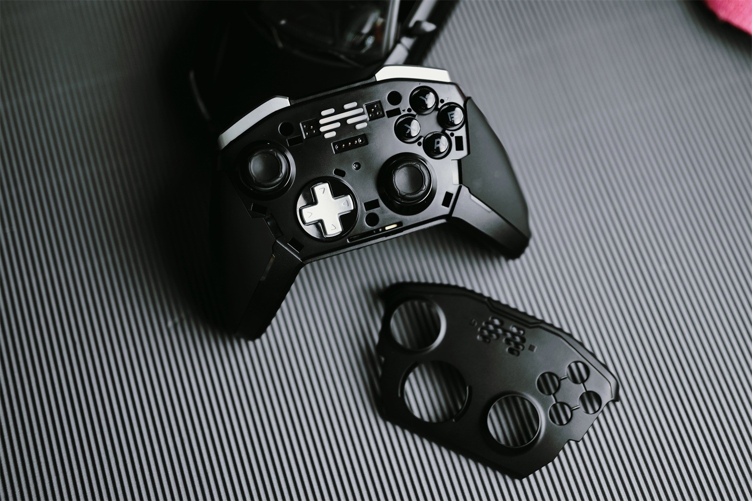xbox体感游戏机好玩吗_xbox体感游戏机怎么样_xbox one是体感游戏机吗
