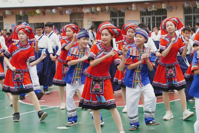 地铁酷跑春节版_地铁跑酷3.24_地铁跑酷2024新年版